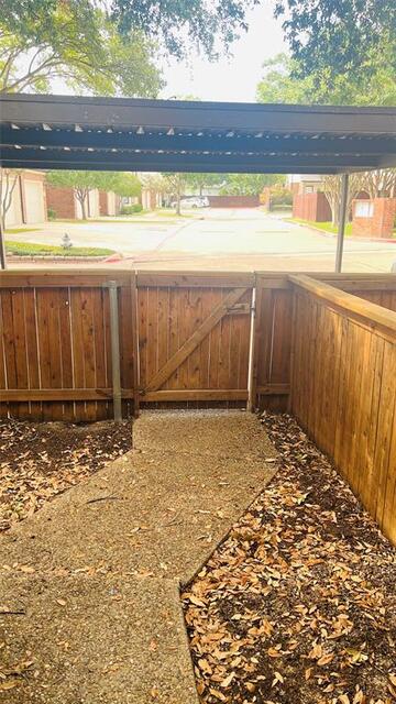 2305 Southlake, Court Irving, TX photo 23