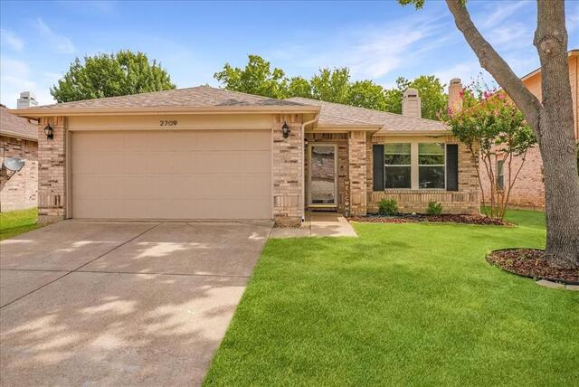 2709 White Oak Drive, Little Elm, TX photo 4