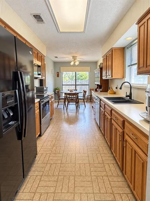 929 Reno, Street Lewisville, TX photo 5