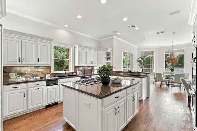 2104 Sutton, Place Plano, TX photo 12