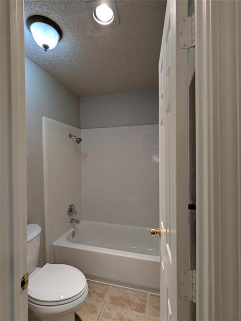 2727 Colonial, Drive Carrollton, TX photo 25