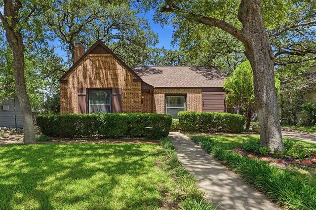 2113 Yucca Avenue, Fort Worth, TX image
