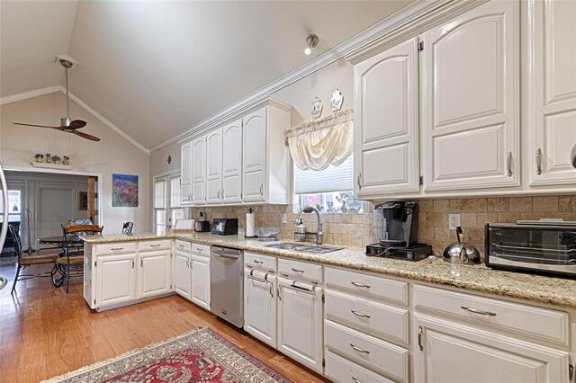 1229 Jeanette, Way Carrollton, TX photo 14