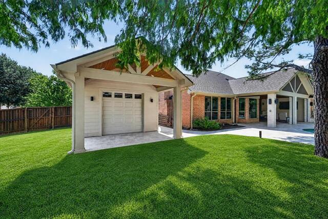4901 Forest Hill Drive, Flower Mound, TX photo 11