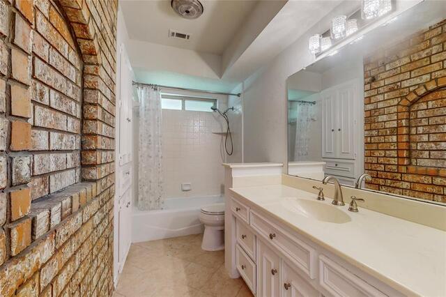 2251 Woodcreek, Street Carrollton, TX photo 20