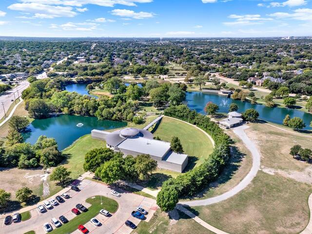 1315 Normandy, Lane Allen, TX photo 37