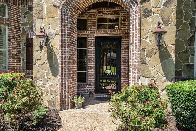 2301 Bella Lago Drive, Flower Mound, TX photo 4