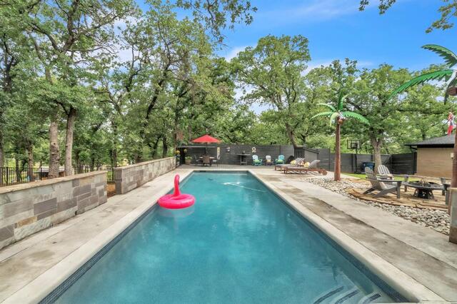 900 E Pioneer, Circle Argyle, TX photo 2