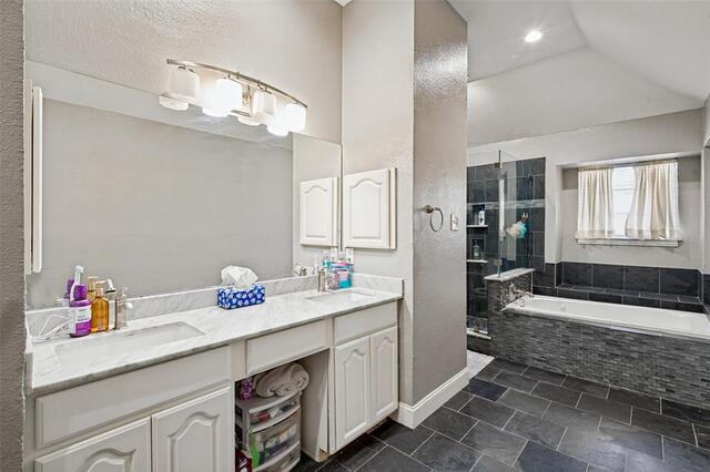 1108 Heather, Lane Carrollton, TX photo 16