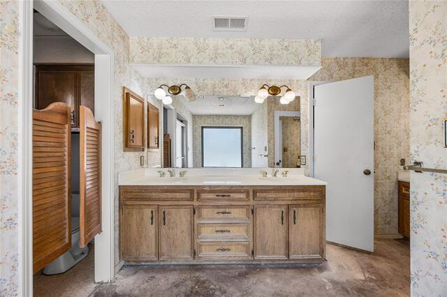 2539 Quail Glen, Road Carrollton, TX photo 15