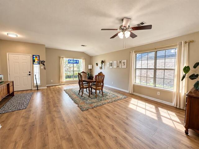 7616 Sunburst, Trail Denton, TX photo 6