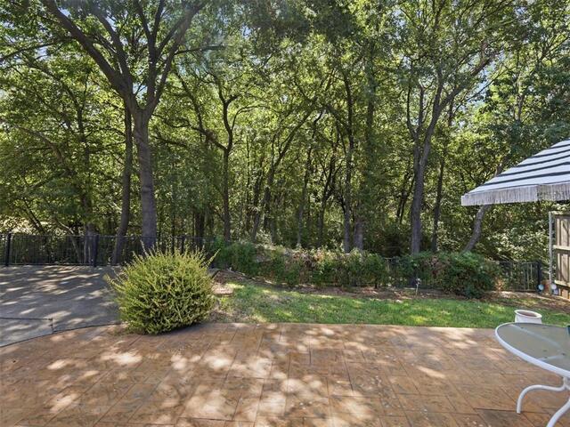 1408 Berne, Lane Lewisville, TX photo 23