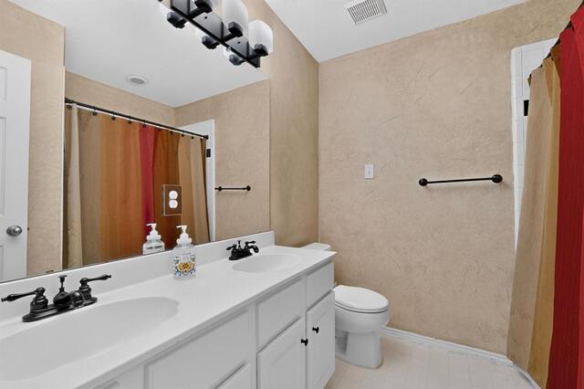 605 Oak Hollow Lane, Flower Mound, TX photo 22