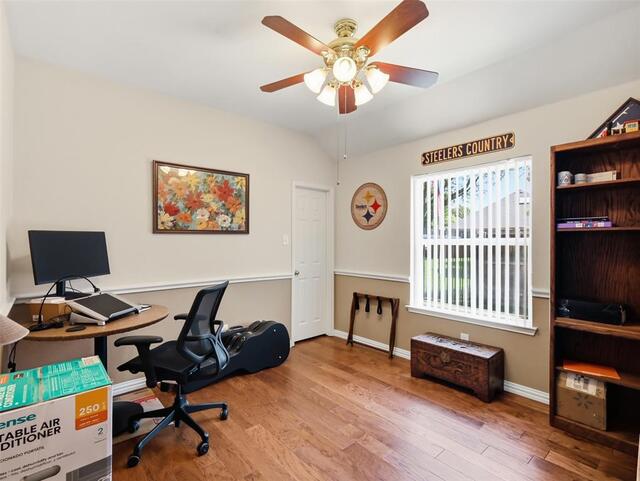1408 Berne, Lane Lewisville, TX photo 21