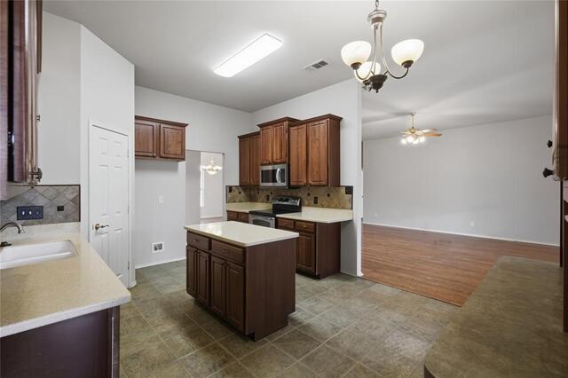 1701 Manten, Boulevard Denton, TX photo 12