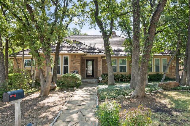 1919 Creek Wood Drive, Arlington, TX image