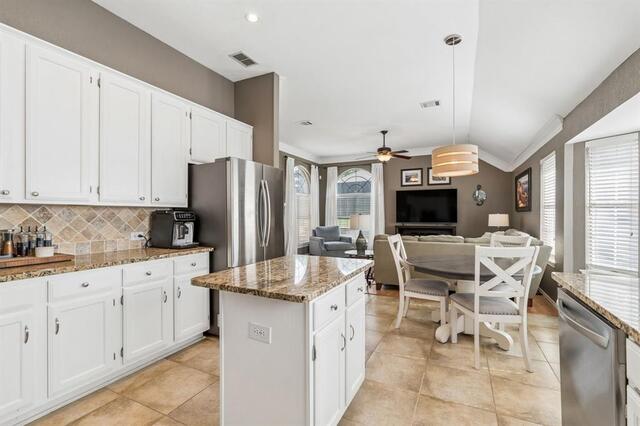 700 Tealwood Lane, Flower Mound, TX photo 21