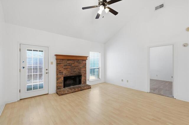 1367 Mimosa, Lane Lewisville, TX photo 4