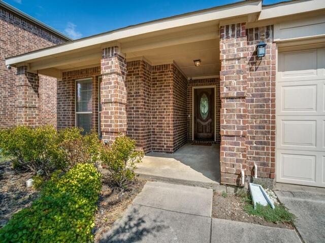 15012 Frisco Ranch Drive, Little Elm, TX photo 2