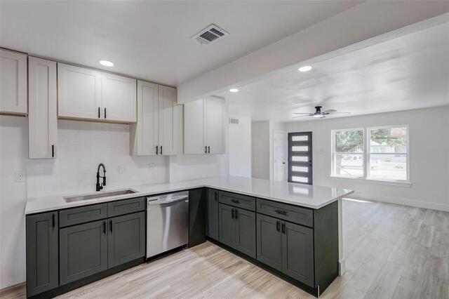 1011 E Alan, Avenue Carrollton, TX photo 8
