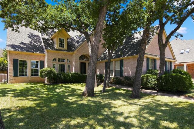 8321 Brandonwood Drive, North Richland Hills, TX image