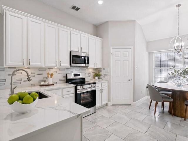 1600 Yellowstone, Avenue Lewisville, TX photo 6