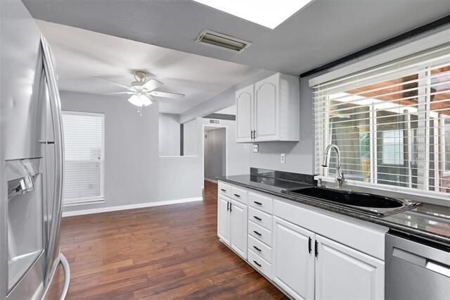 1014 Mountview, Court Carrollton, TX photo 16