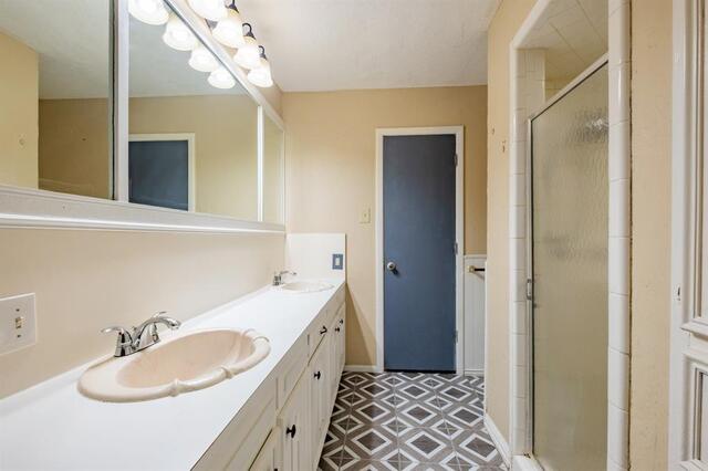 156 S, Pearson Keller, TX photo 34
