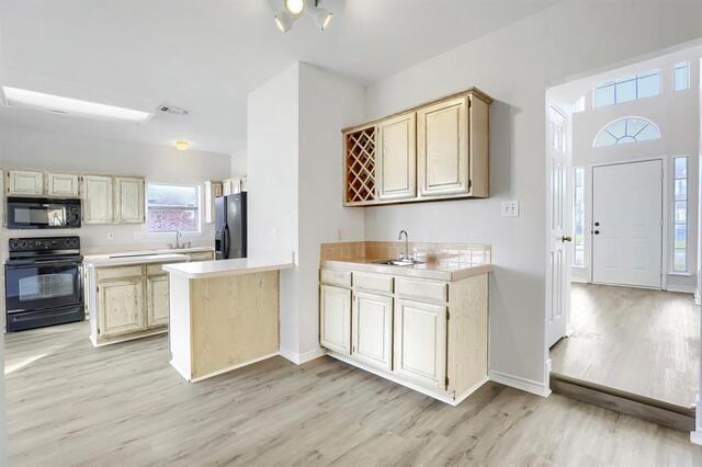 1313 Blue Jay, Drive Lewisville, TX photo 8