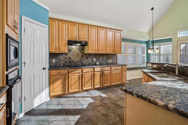 125 Bricknell, Lane Coppell, TX photo 12