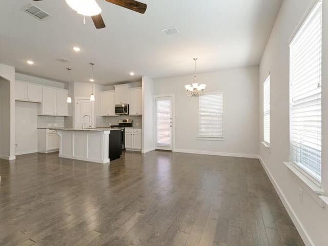 2217 Paxton, Way Denton, TX photo 5