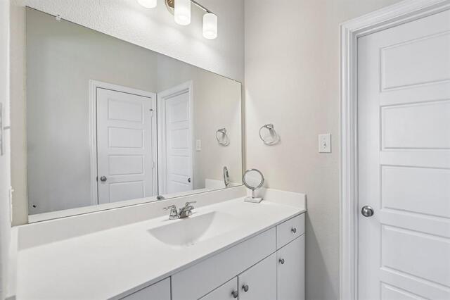 1601 Spanish Bay Court, Little Elm, TX photo 15
