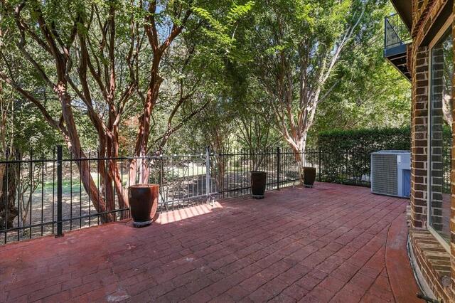 2809 Creekway, Drive Carrollton, TX photo 29