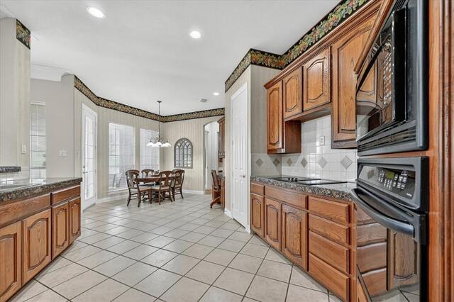 4409 Argyle, Lane Denton, TX photo 9