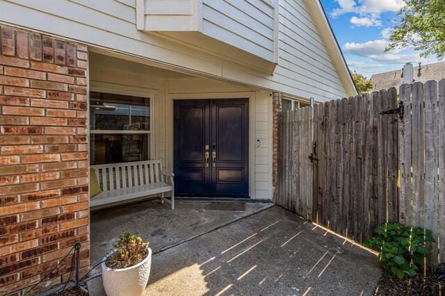 2054 Wanderlust, Drive Lewisville, TX photo 4