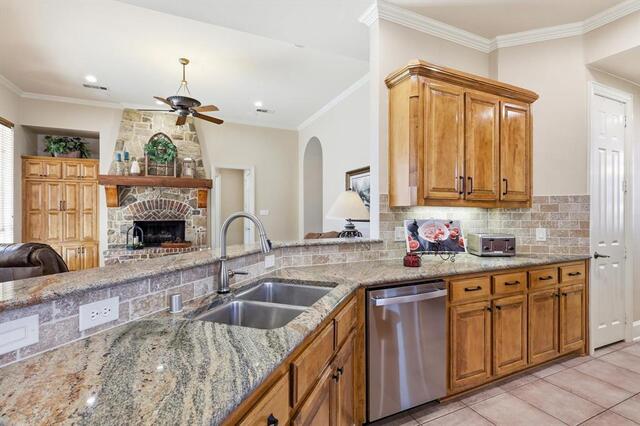 4629 Manor Way, Flower Mound, TX photo 10
