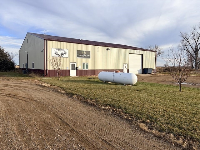 651 E Us Highway 18, Menno, SD 57045