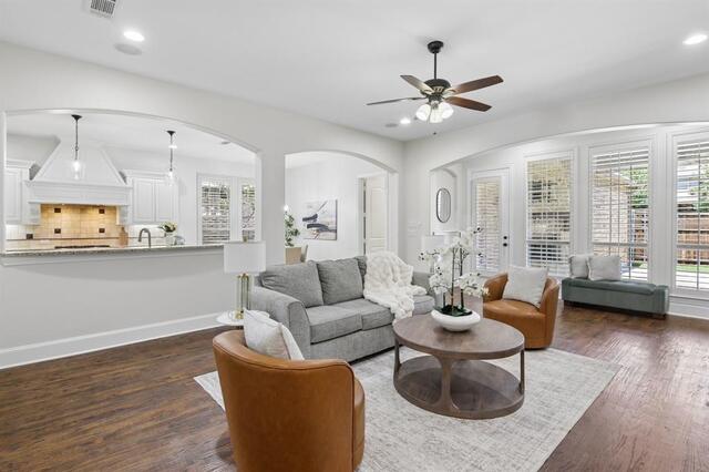 2105 Brandiles, Drive Lewisville, TX photo 6