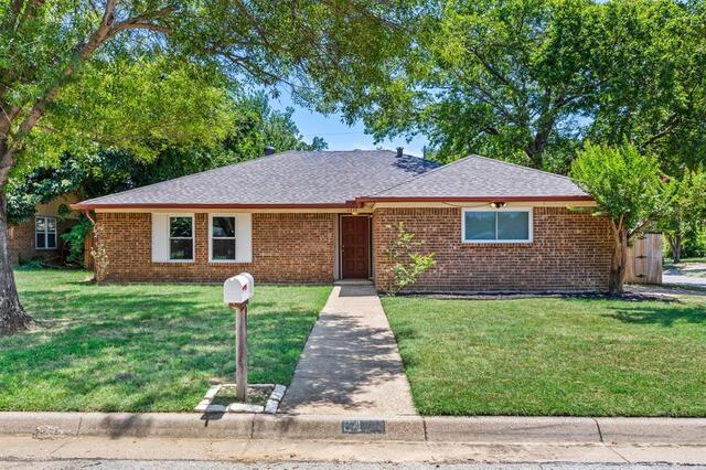 6419 Elm Springs Drive, Arlington, TX image