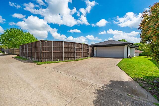 2760 N Hillbrier, Circle Plano, TX photo 36
