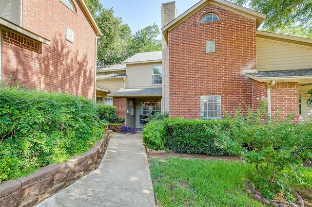 1430 Meadowood Village Drive, Fort Worth, TX image