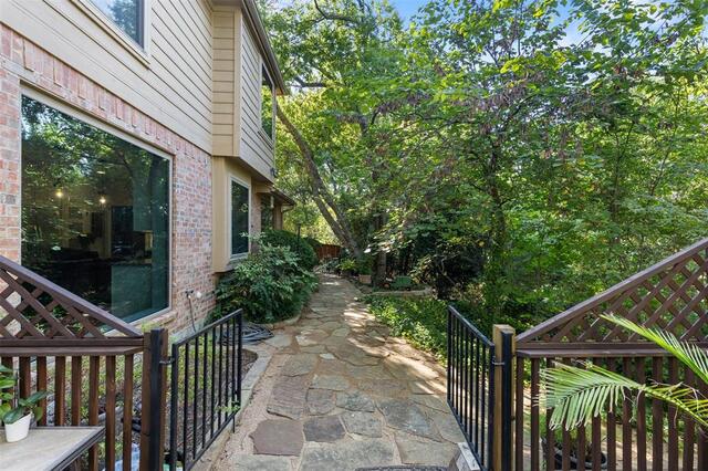 2904 Meadow Glen, Drive McKinney, TX photo 4