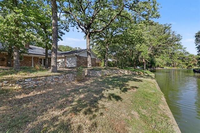 2408 Winewood Lane, Arlington, TX image