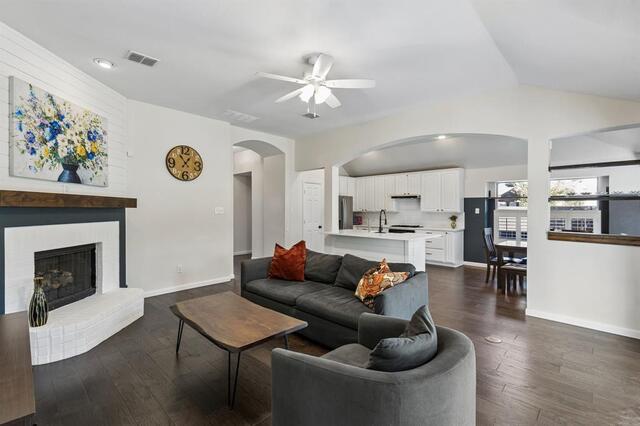 1592 Mahogany, Drive Allen, TX photo 8