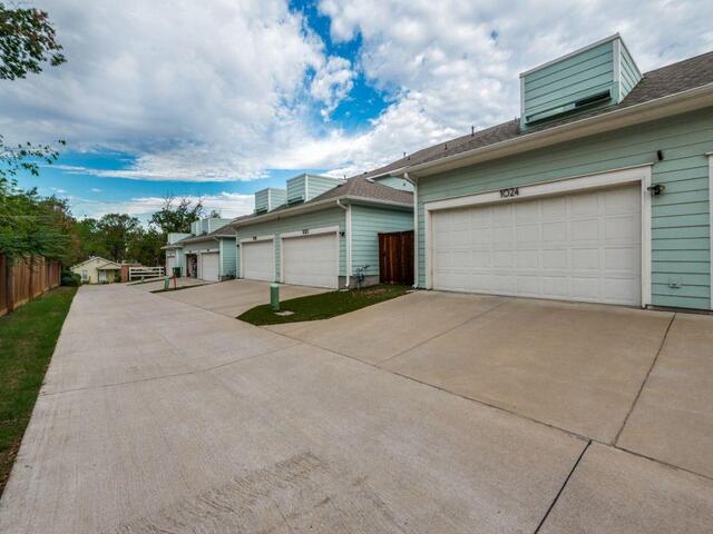 1024 Thomas, Place Carrollton, TX photo 25