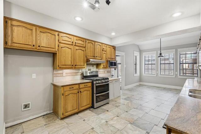 1331 Travis, Street Denton, TX photo 14