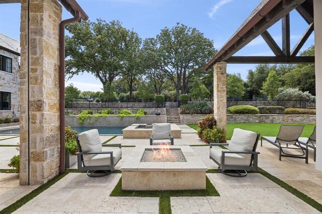 2001 Brazos, Court Westlake, TX photo 30