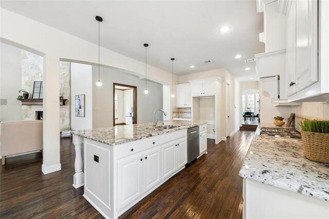 4664 Maverick, Way Carrollton, TX photo 12