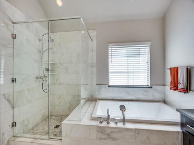 716 Wooster, Lane Plano, TX photo 17