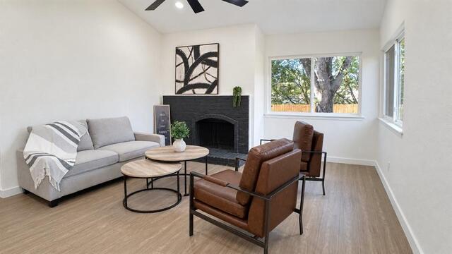 2417 Via, Barcelona Carrollton, TX photo 4